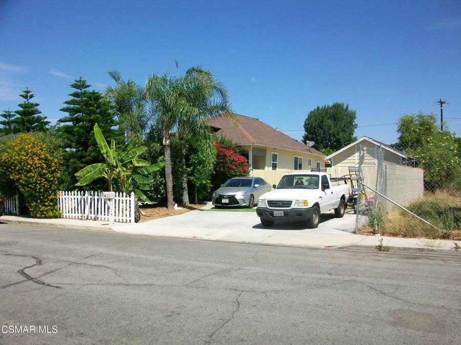 Property photo for 923 Pacific Avenue, Simi Valley, CA
