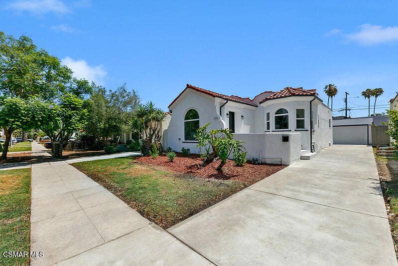 Property photo for 2958 West Boulevard, Los Angeles, CA