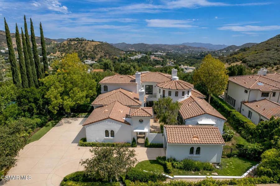 Property photo for 3039 Faringford Road, Thousand Oaks, CA