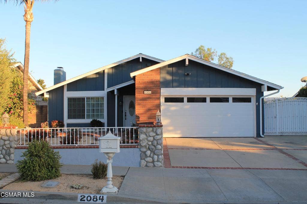 2084 Latham Front