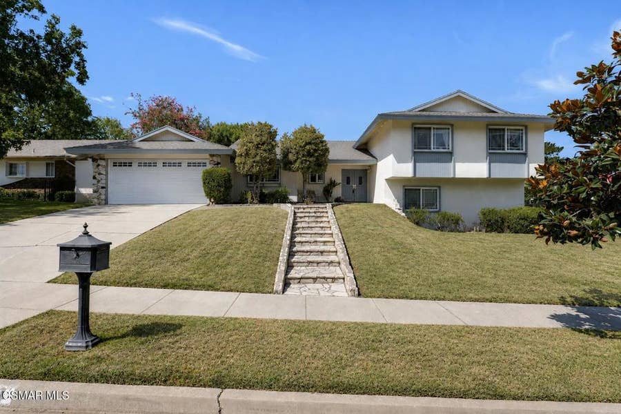Property photo for 1041 Balsamo Avenue, Simi Valley, CA