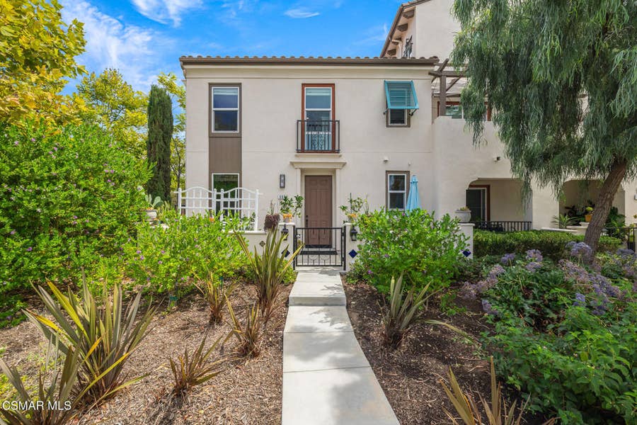 Property photo for 697 Camino Tierra Santa, Camarillo, CA