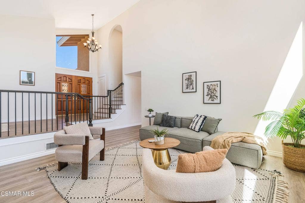 688 Velarde Dr Living Room 3