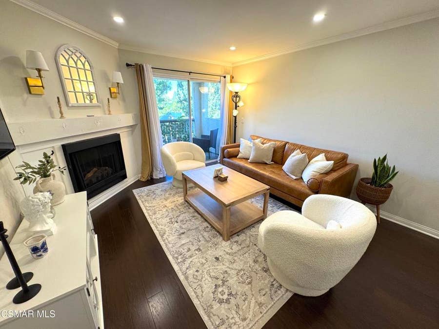 Property photo for 5530 Owensmouth Avenue, #206, Woodland Hills, CA