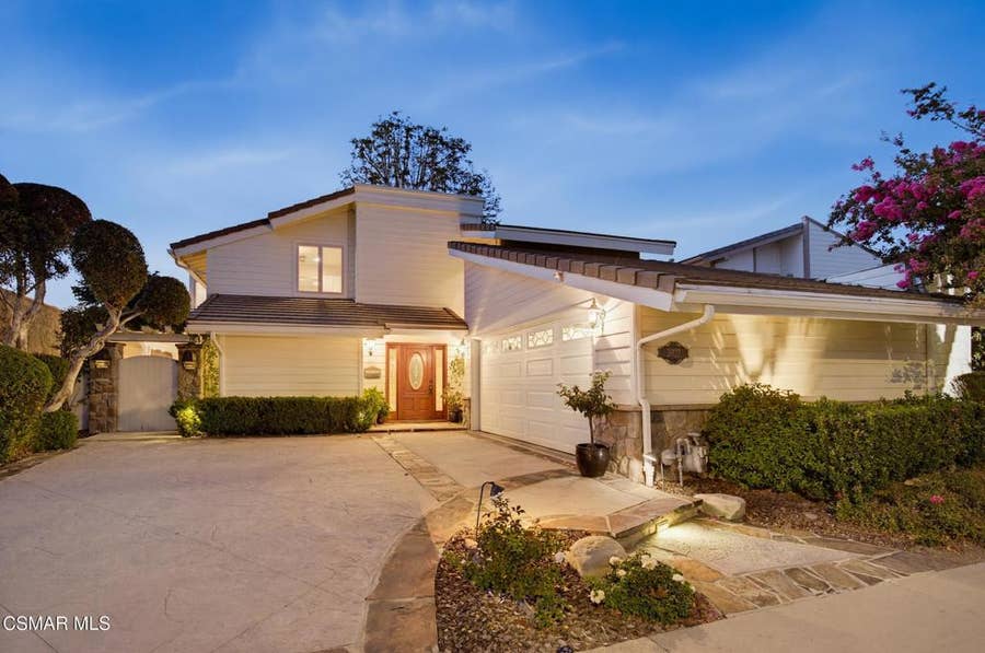 Property photo for 3927 Fairbreeze Circle, Westlake Village, CA