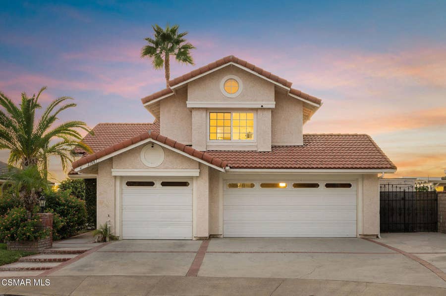 Property photo for 27667 Taryn Drive, Saugus, CA