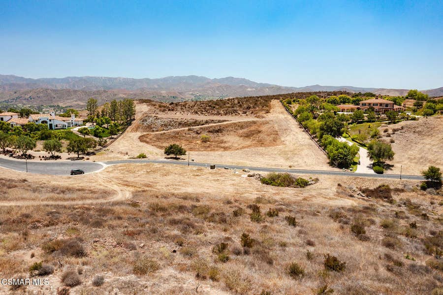 Property photo for 70 Presidential Drive, Simi Valley, CA