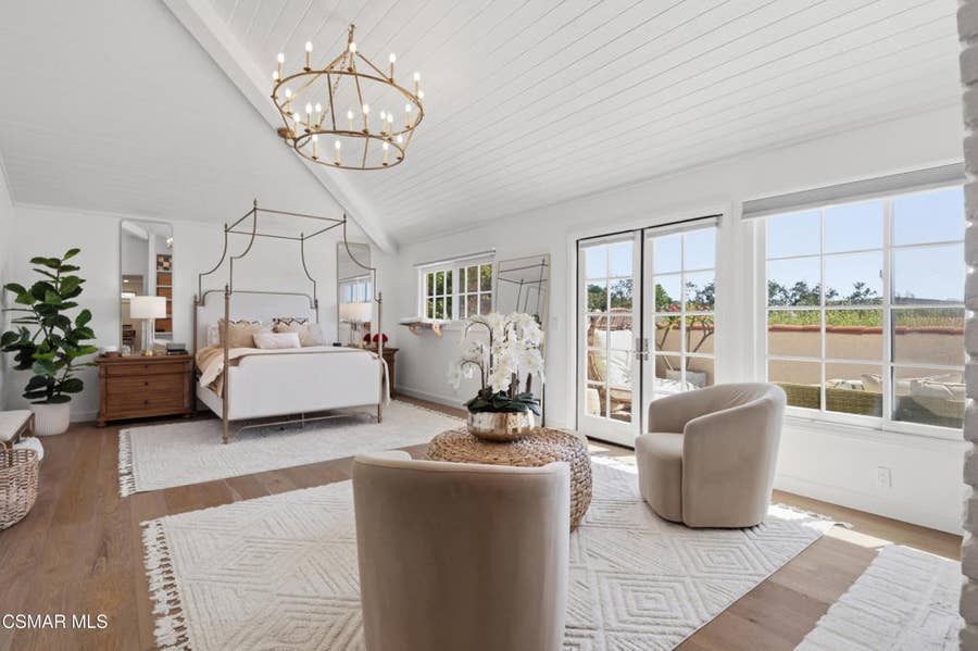 Property photo for 1685 Plum Hollow Circle, Westlake Village, CA