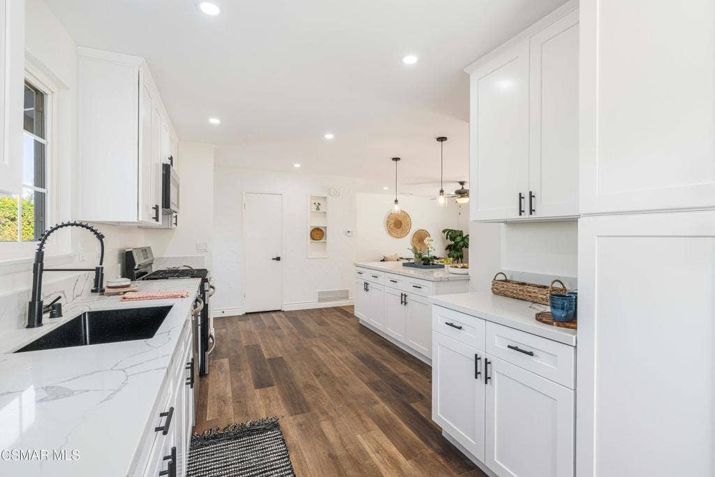1574 Sutter Ave Kitchen 4