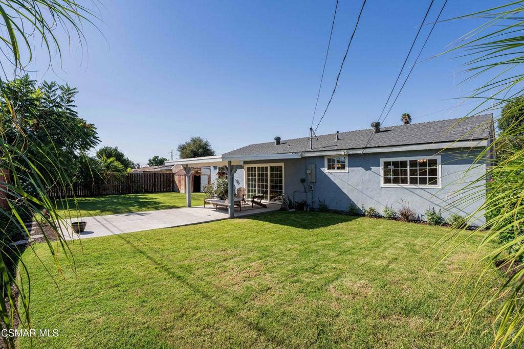1574 Sutter Backyard 2