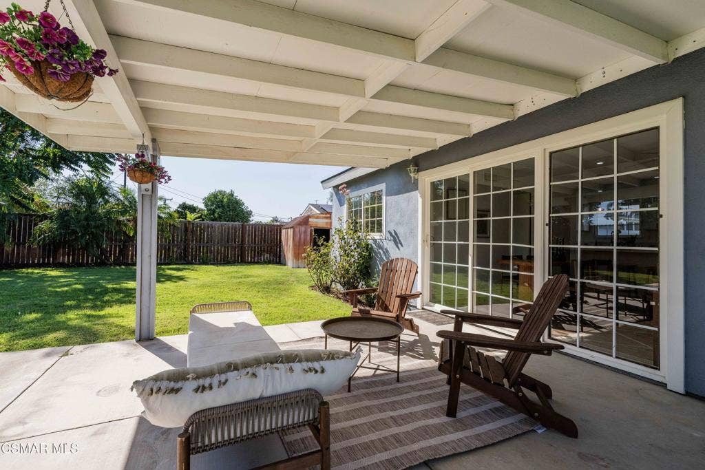 1574 Sutter Patio