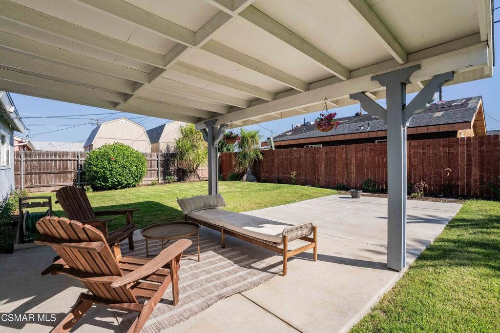 1574 Sutter Patio 2