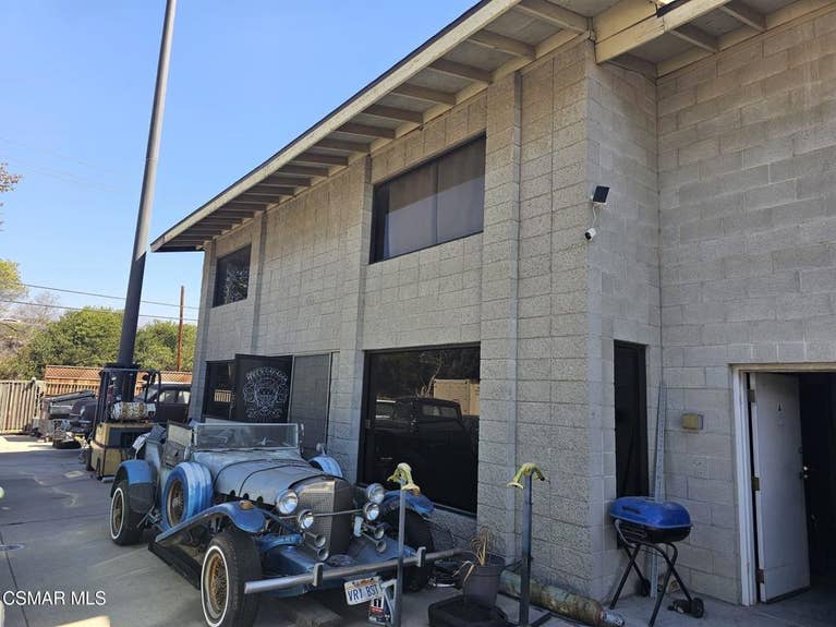 Featured Property image for 760 E Santa Maria Street