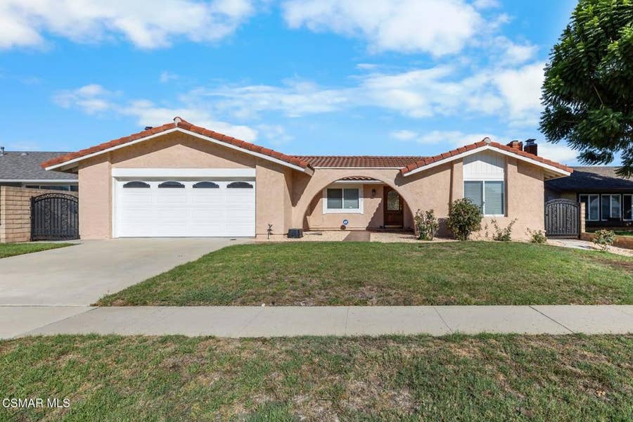 Property photo for 2162 Yosemite Avenue, Simi Valley, CA