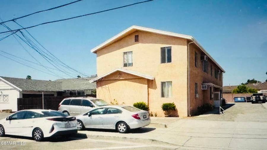 Property photo for 7643 Hollywood Way, Burbank, CA