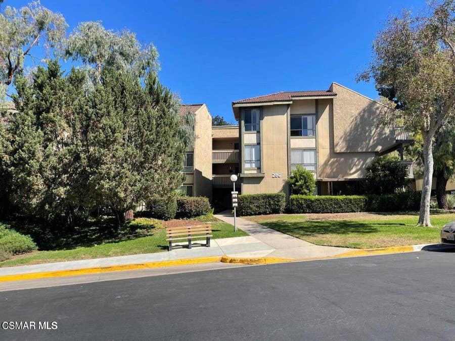 Property photo for 286 Oakleaf Drive, #35, Thousand Oaks, CA
