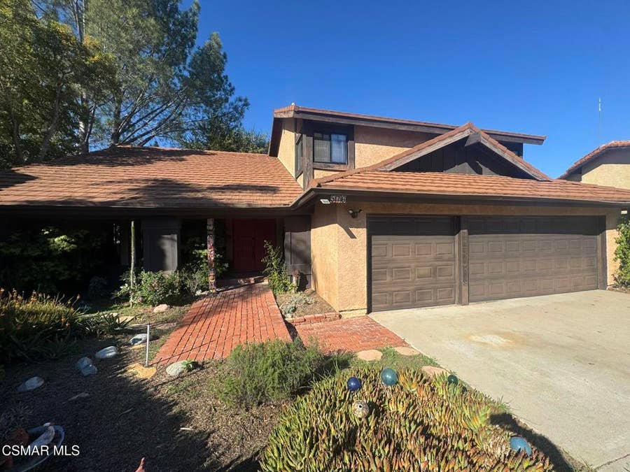 Property photo for 576 Pinecliff Place, Simi Valley, CA