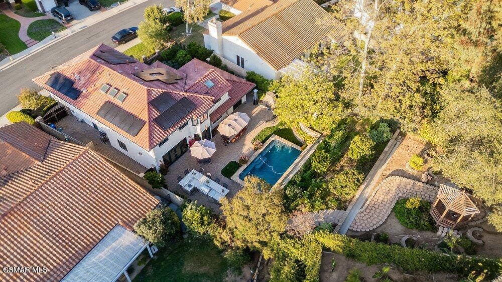 700 Oak Shadow View Drone 3