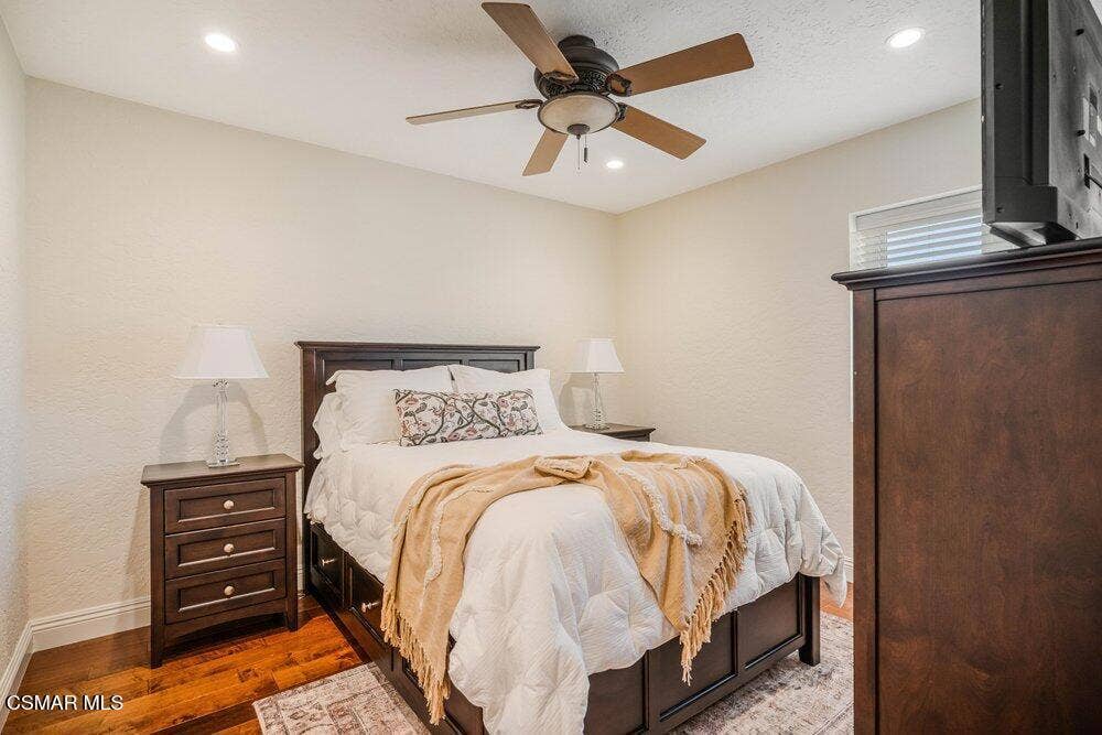 700 Oak Shadow View Bedroom 3