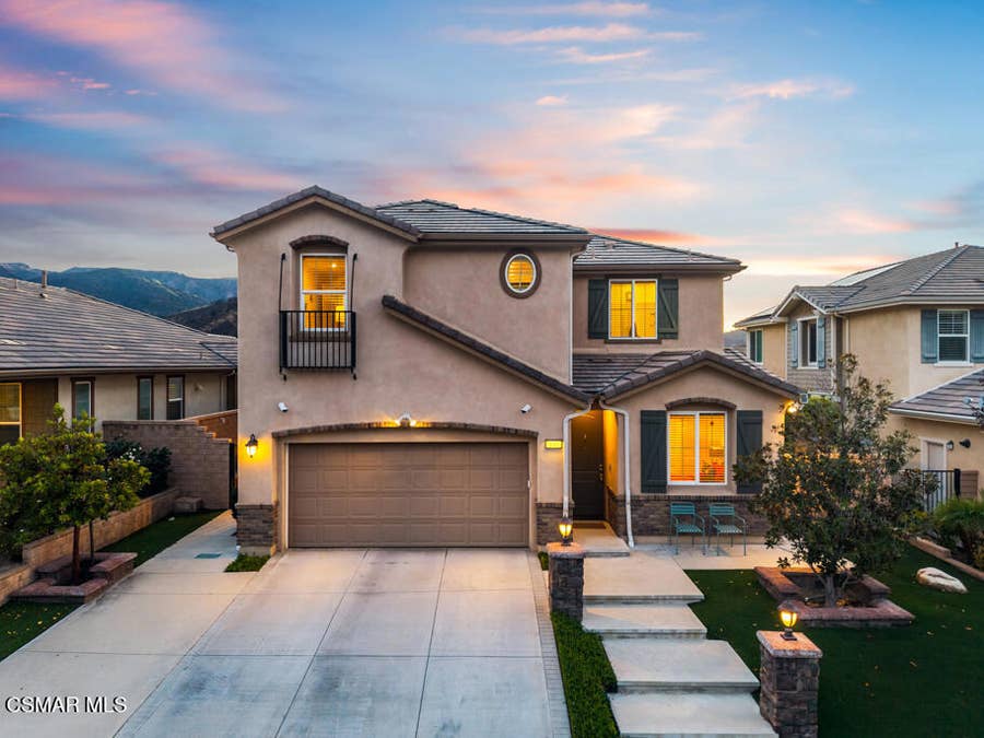 Property photo for 137 White Bark Lane, Simi Valley, CA