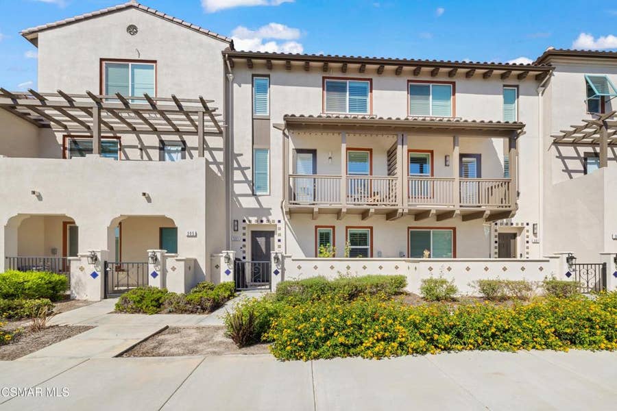 Property photo for 391 Townsite Promenade, Camarillo, CA