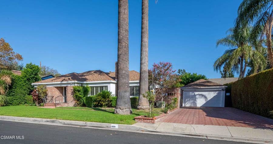 Property photo for 10129 Sarah Street, Toluca Lake, CA