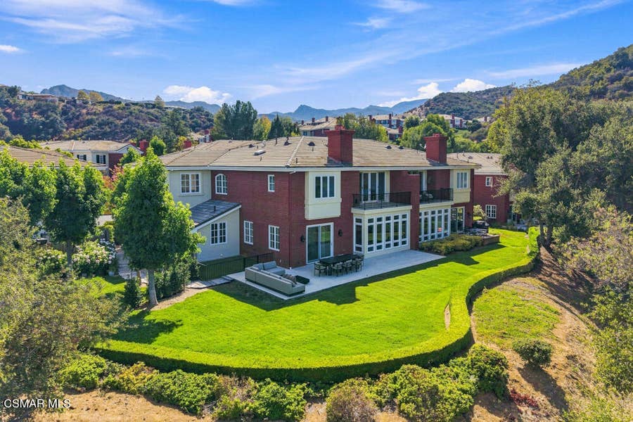 Property photo for 2342 Heatherbank Court, Thousand Oaks, CA