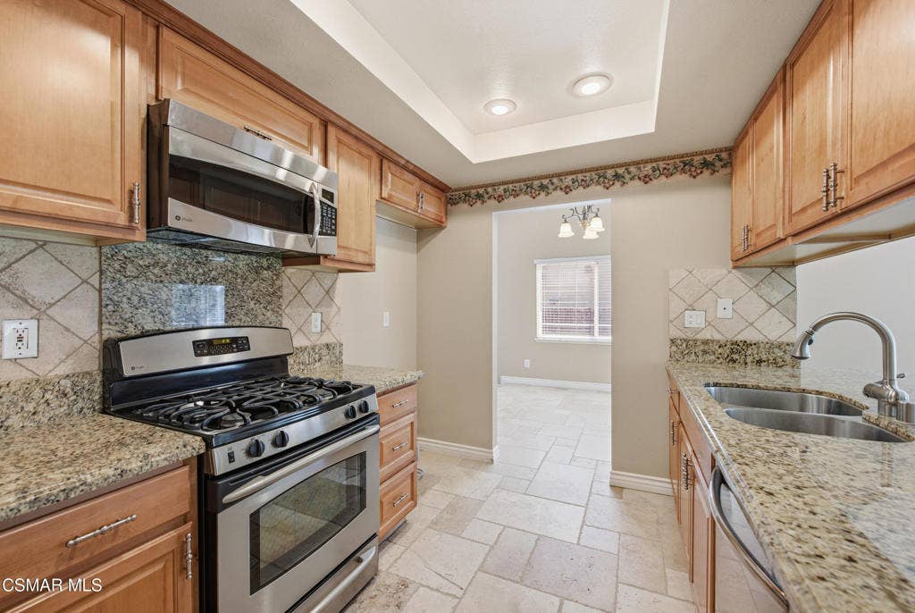 4721 Avedon Rd Moorpark-13