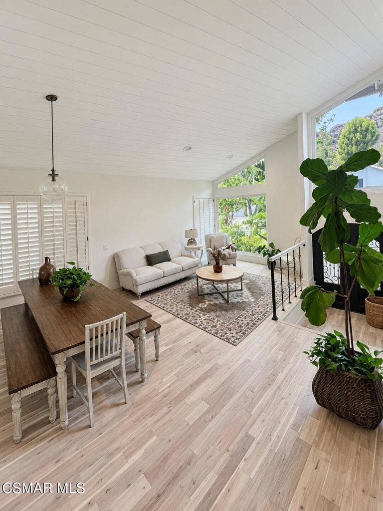 486 Raindance Street, Thousand Oaks, CA 91360 4AF5CEDC-4972-4D9B-91FA-7B23777EF0FE