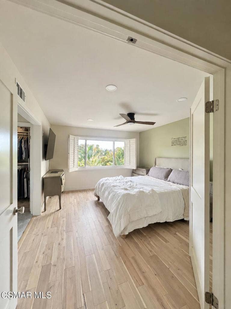 486 Raindance Street, Thousand Oaks, CA 91360 4D7205C6-7A31-4C5B-9C11-A989C6201856