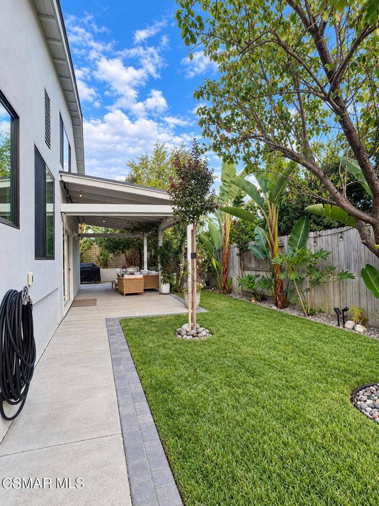 486 Raindance Street, Thousand Oaks, CA 91360 5A23B6C8-2C14-456D-BED0-B0550B9BE1C0