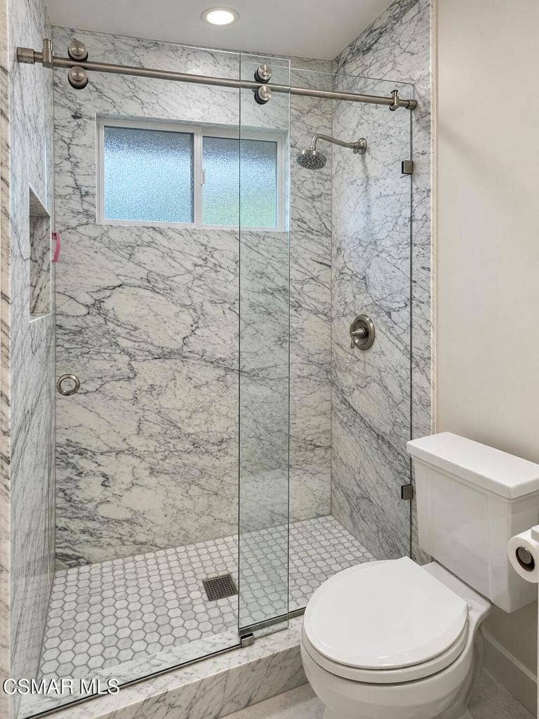 486 Raindance Street, Thousand Oaks, CA 91360 46E2FA08-B048-45FE-858C-7B907E8EB82D