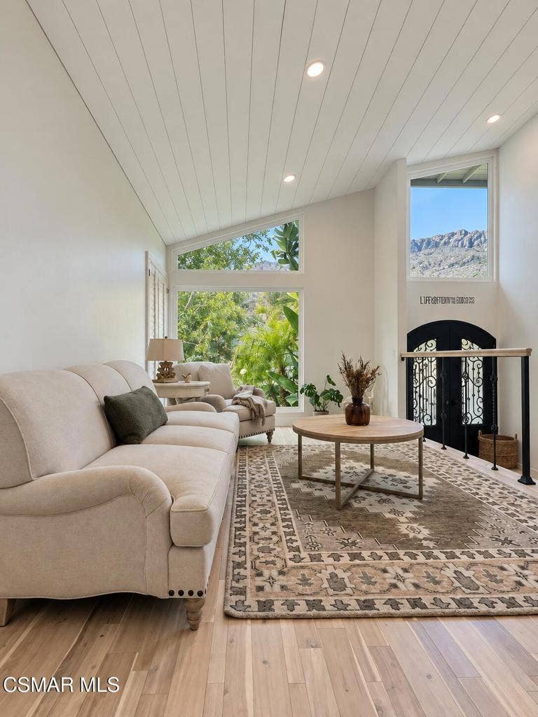 486 Raindance Street, Thousand Oaks, CA 91360 90753C10-4879-41C9-BD02-97CED67CFC79
