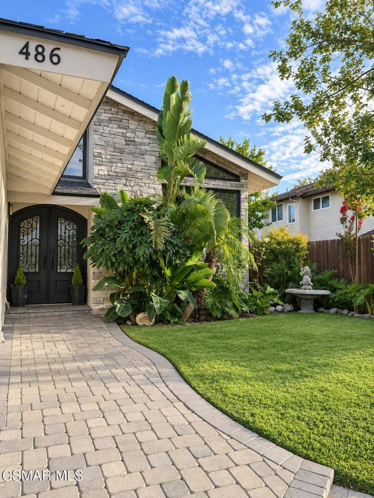 486 Raindance Street, Thousand Oaks, CA 91360 F59D9F3C-4734-4AAC-A29A-1B33D50FFE76