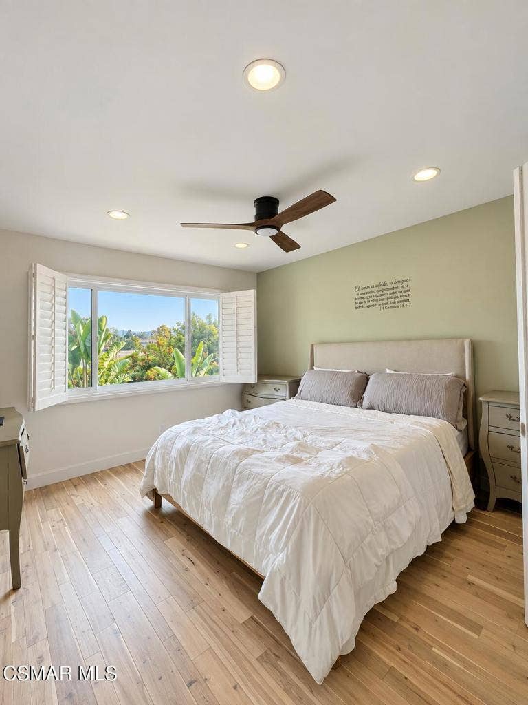 486 Raindance Street, Thousand Oaks, CA 91360 811C83B8-8FB7-41AD-9866-27317CC195C9