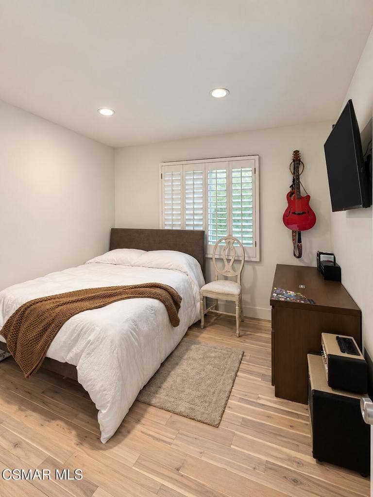 486 Raindance Street, Thousand Oaks, CA 91360 E669B59C-7907-4CF7-B82D-0108CB44F122