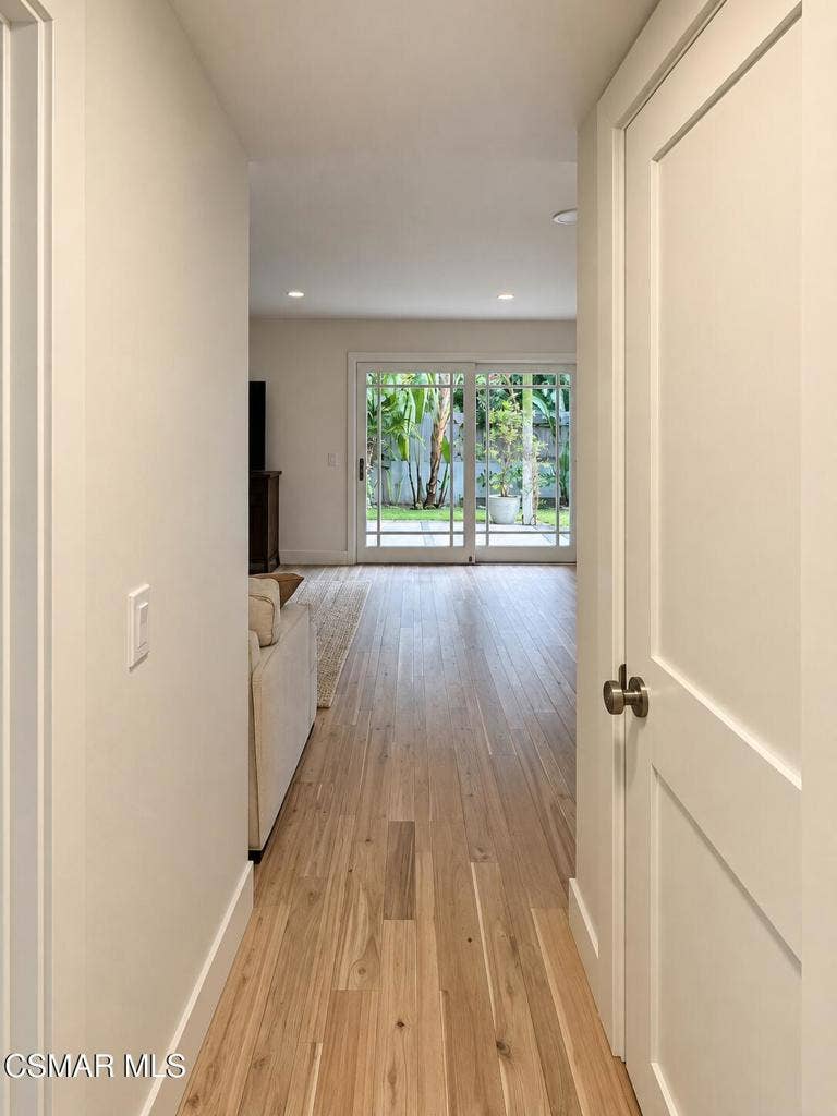486 Raindance Street, Thousand Oaks, CA 91360 2F39956C-B8CB-4094-BC38-52A0B2F33743