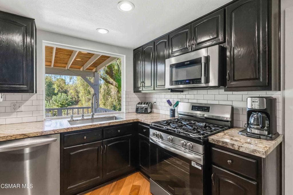 779 Languid Lane, Simi Valley, CA 93065 021