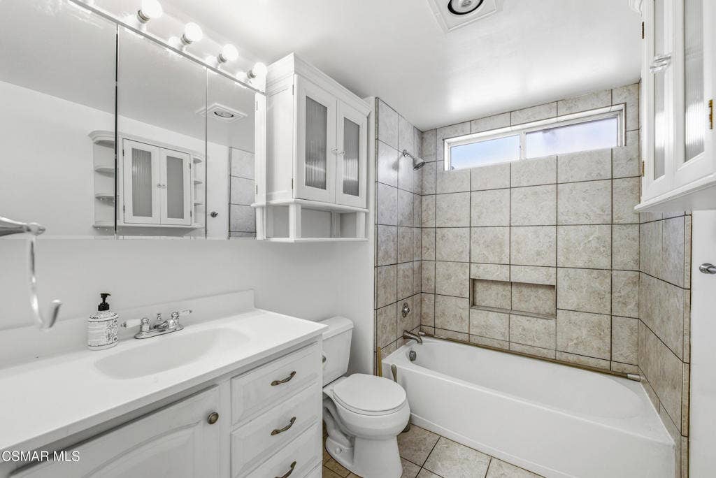 6480 Katherine #129 Simi Valley-19
