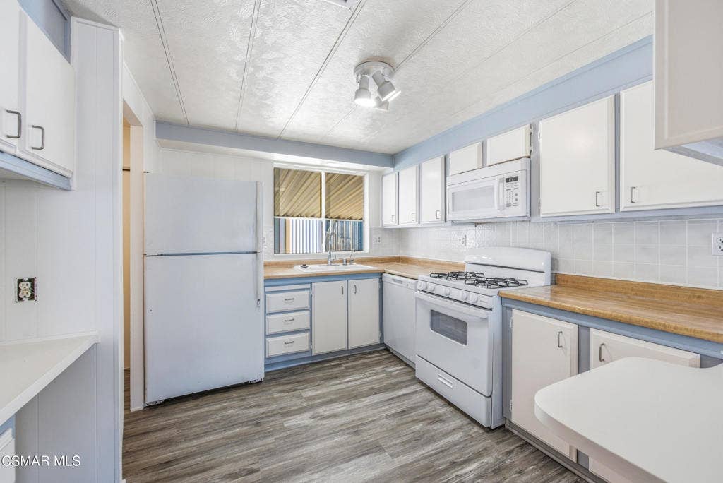6480 Katherine #129 Simi Valley-13