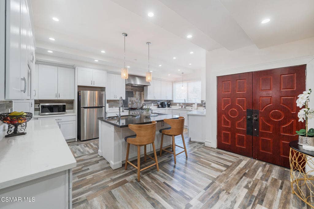 20342 Hartland Street, Canoga Park, CA 91306 _A743070