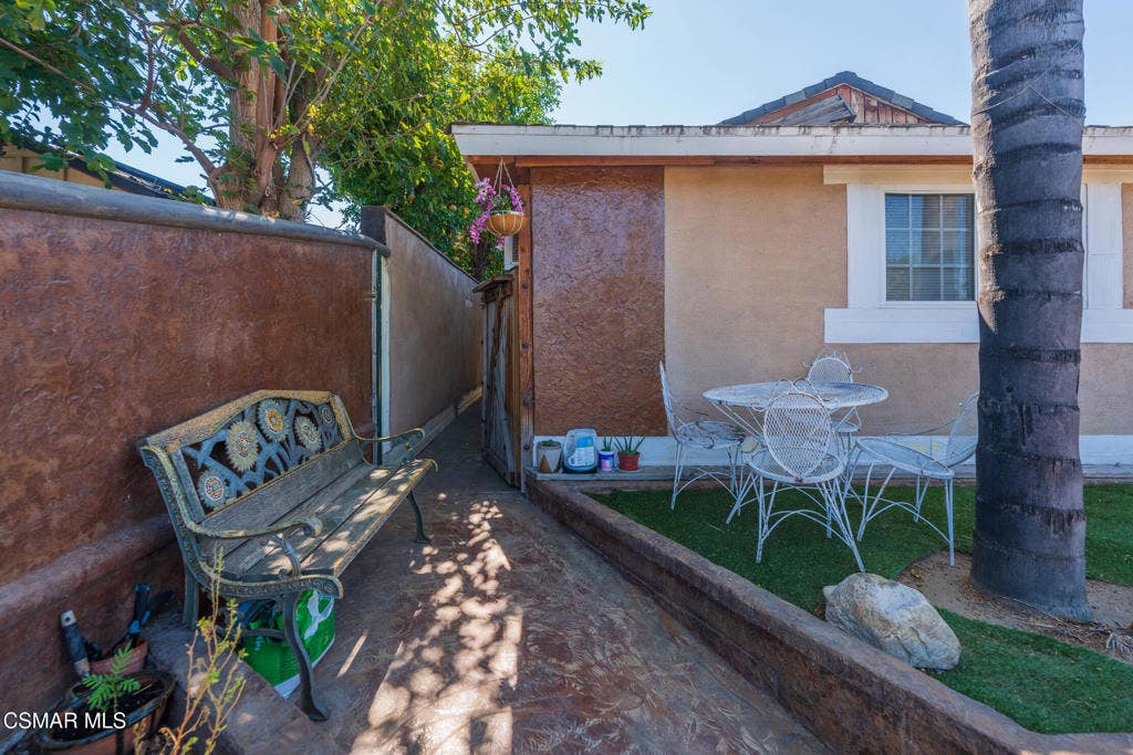 20342 Hartland Street, Canoga Park, CA 91306 _A743113