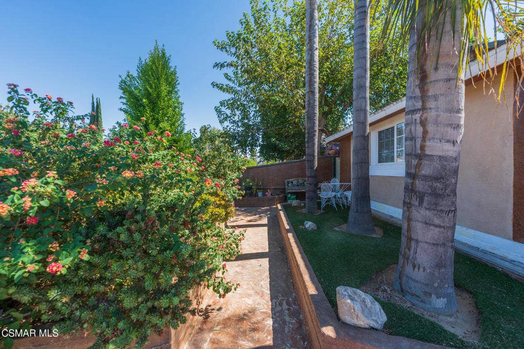 20342 Hartland Street, Canoga Park, CA 91306 _A743125