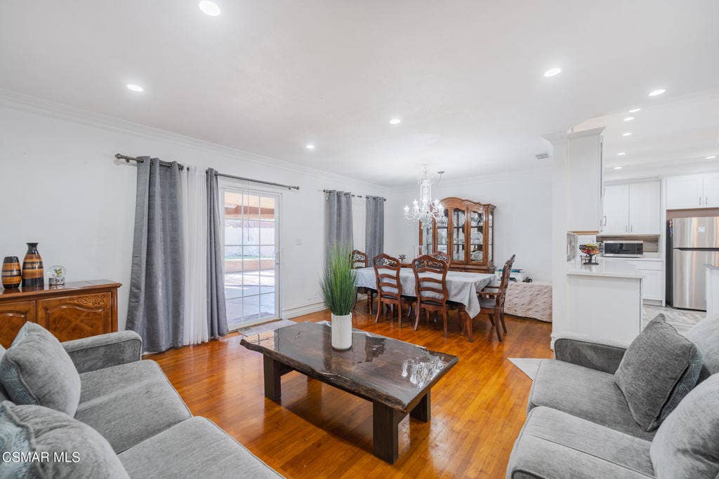 20342 Hartland Street, Canoga Park, CA 91306 _A743094-HDR
