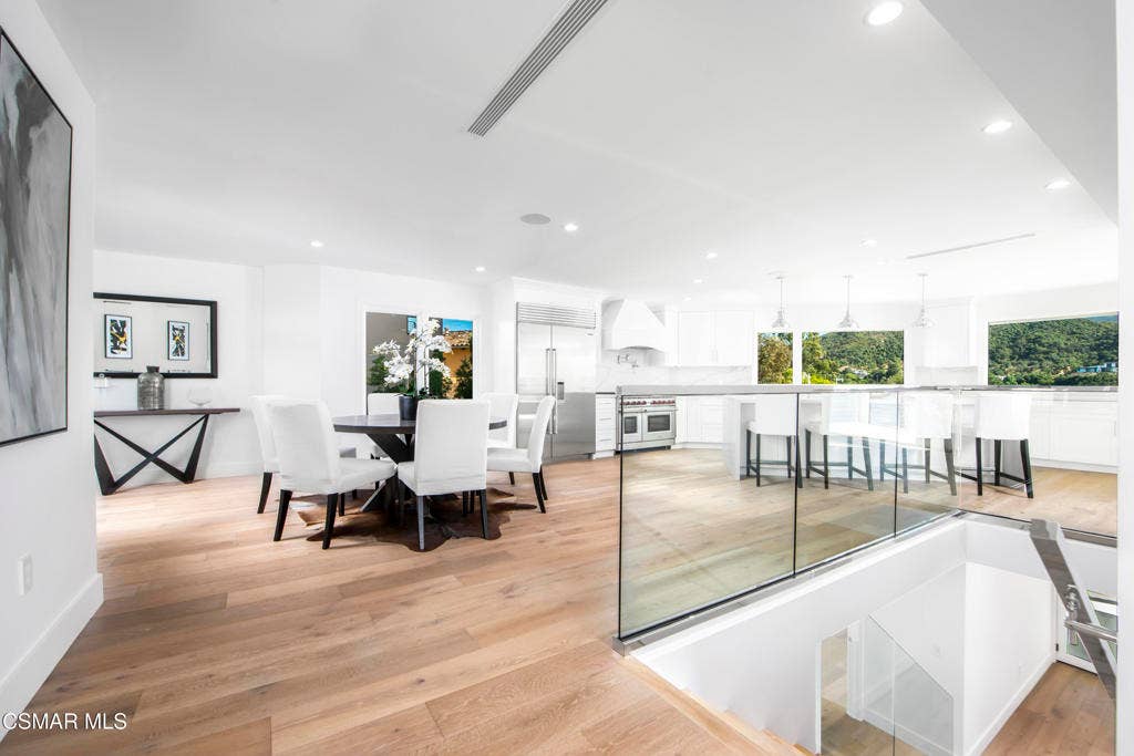 290 Lake Sherwood Drive_05