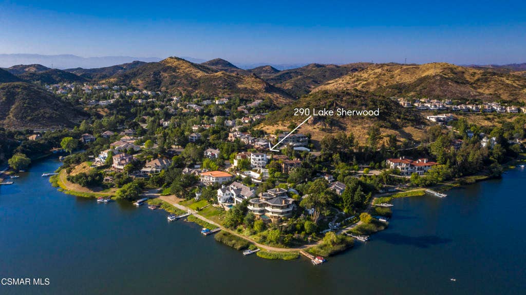 290 Lake Sherwood Drive_ADDRESS_38