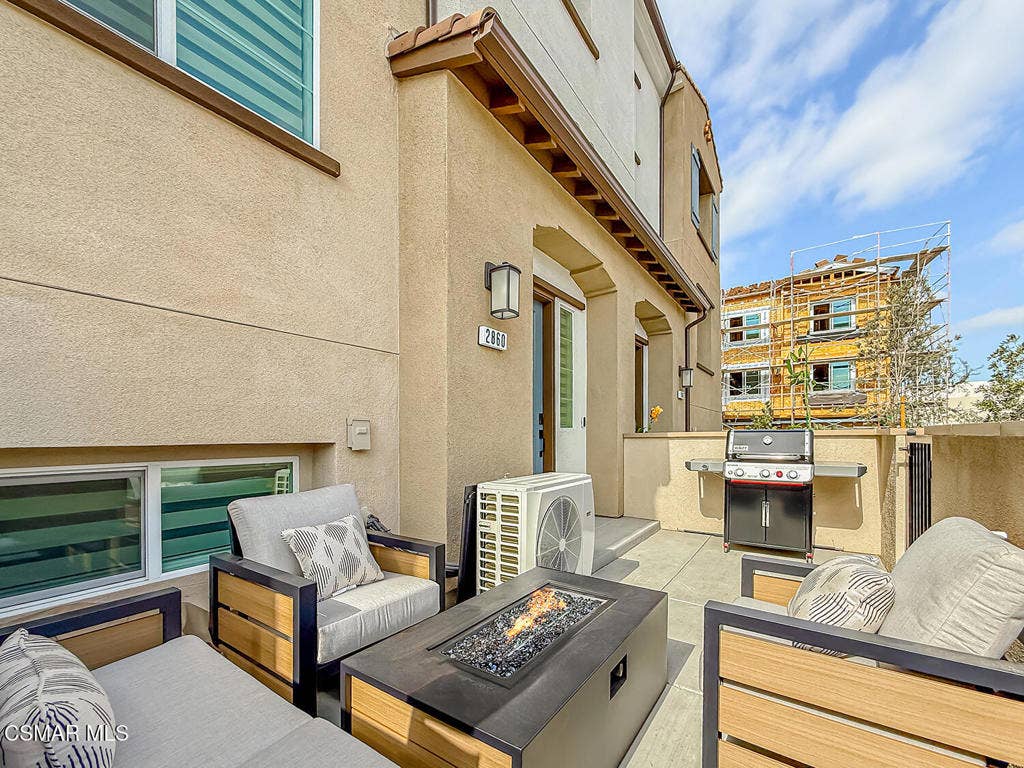 2860 Via Descanso, Camarillo, CA 93012 aFront and Entry4