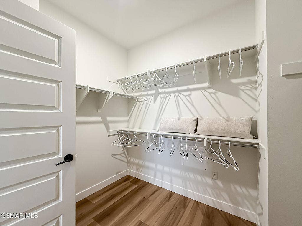 2860 Via Descanso, Camarillo, CA 93012 ePrimary Bedroom Suite4