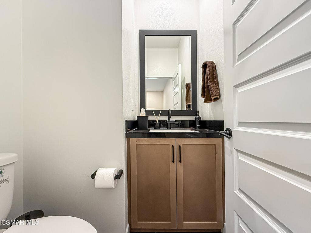 2860 Via Descanso, Camarillo, CA 93012 cPowder1