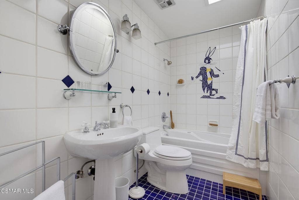 6512 Pinion Street, Oak Park, CA 91377 2nd bath upstairs